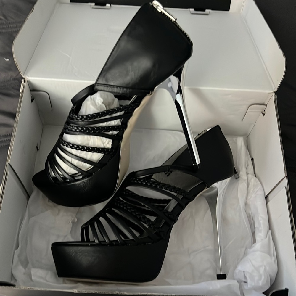 Black sexy stilettos silver
